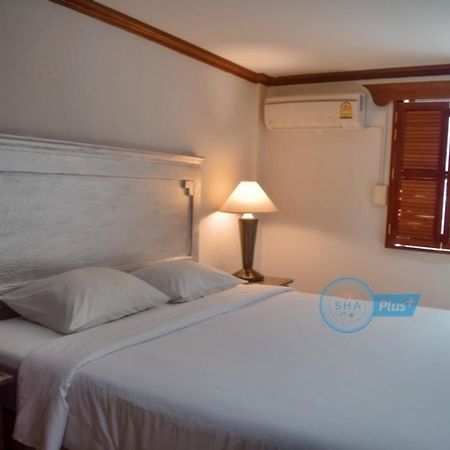 Отель Le Tanjong House Patong Экстерьер фото