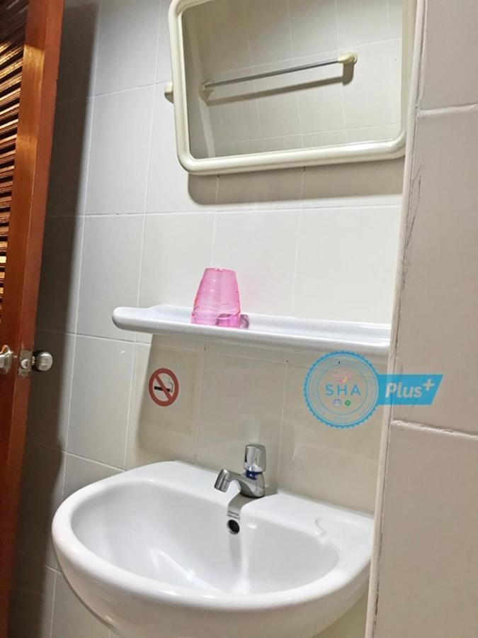 Отель Le Tanjong House Patong Экстерьер фото